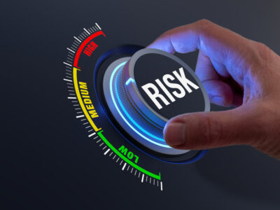Risk Management: Identifying and mitigating project risks